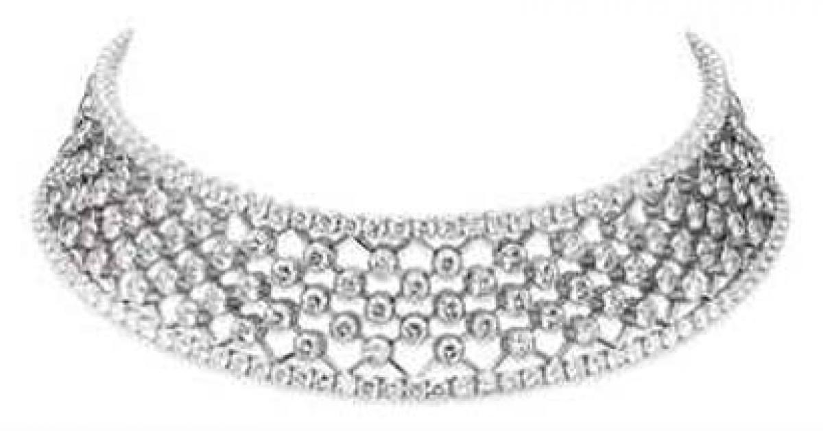 Diamond chokers, solitaire chains to rule wedding season